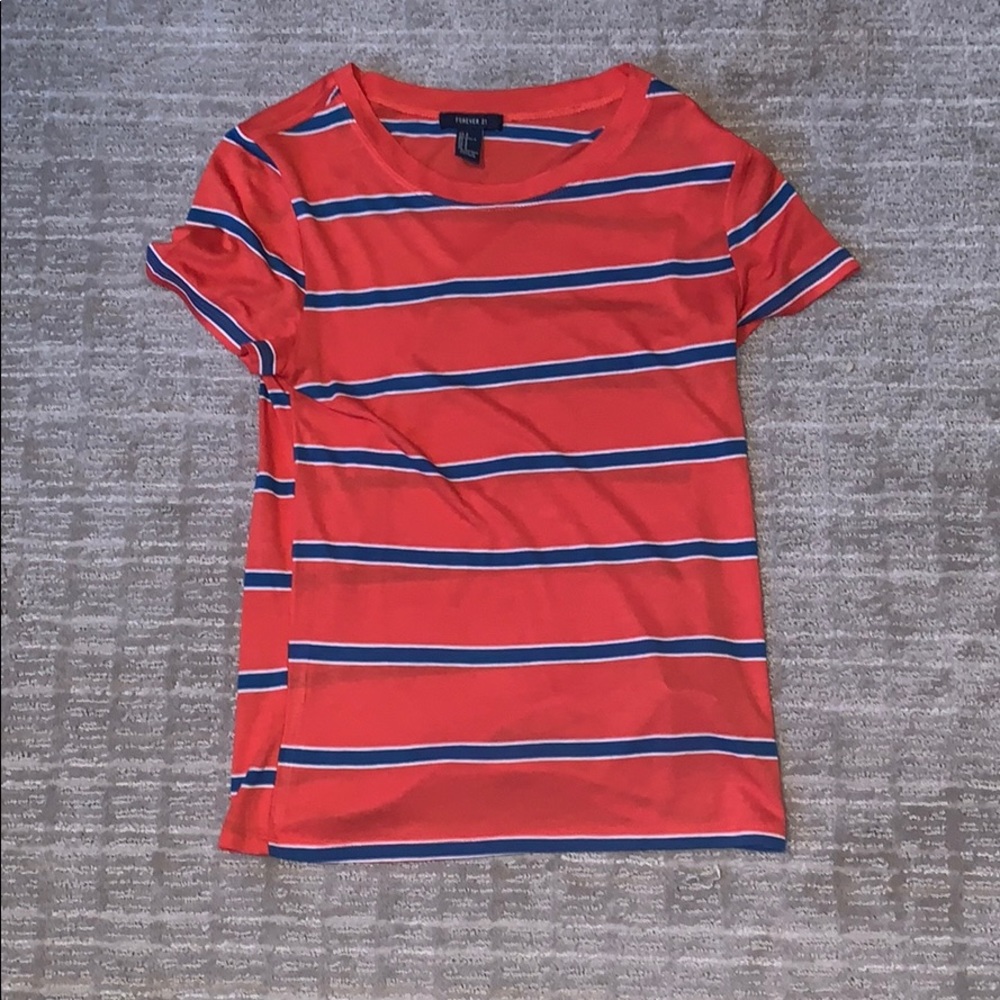 gators colored tee shirt